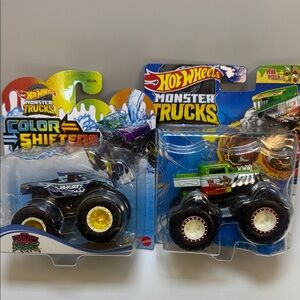 Hot Wheels Monster Trucks Color Shifters 2-Pack